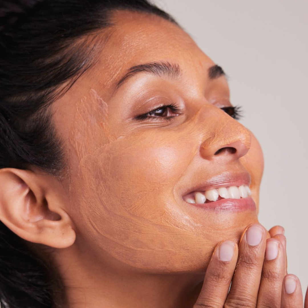 Application of Exfoliant Mask