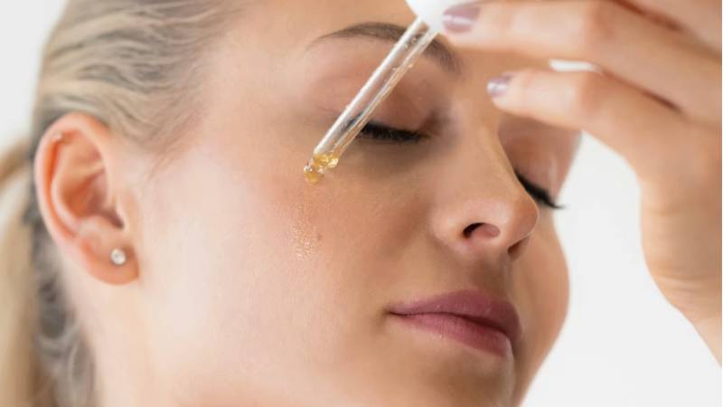 does-retinol-lighten-skin