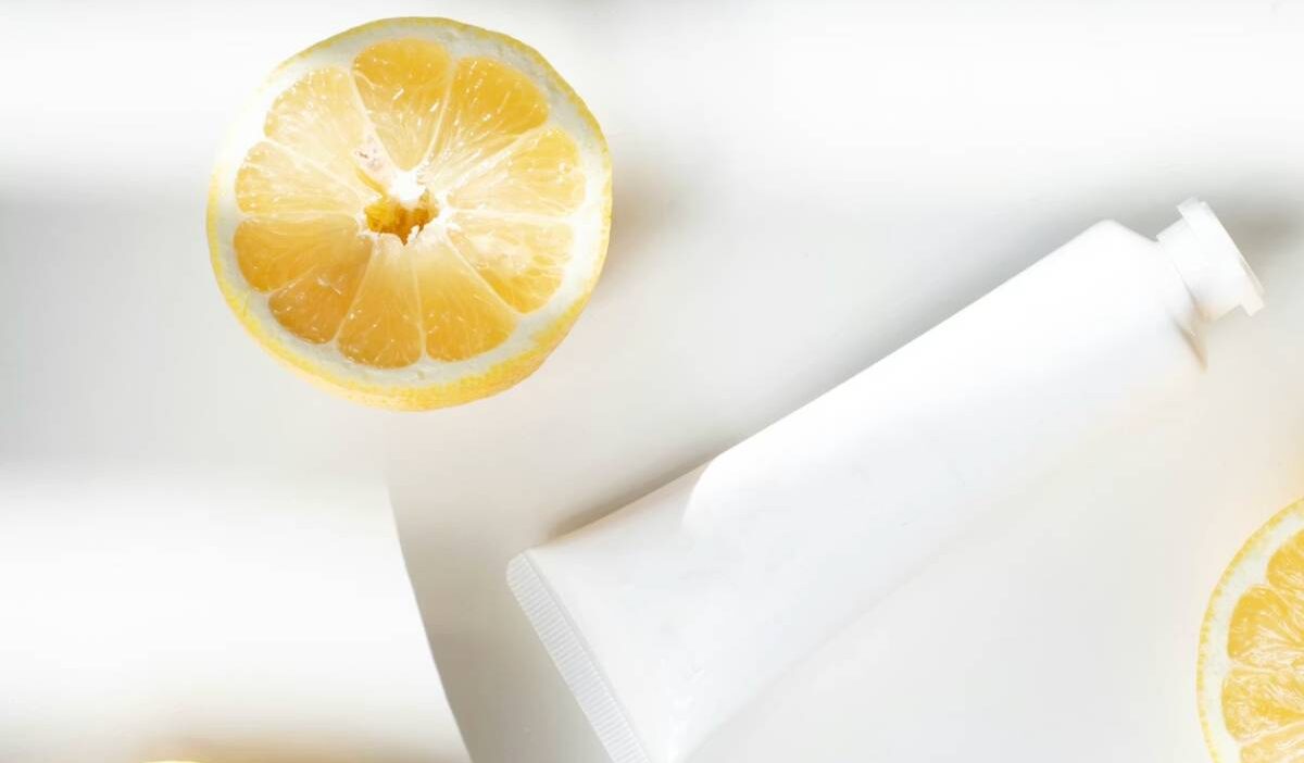 does-retinol-lighten-skin