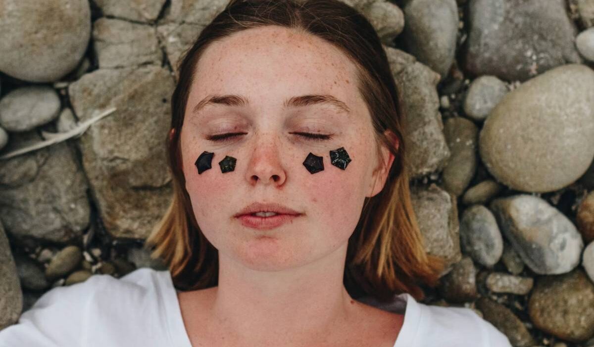 large-pores-blackheads