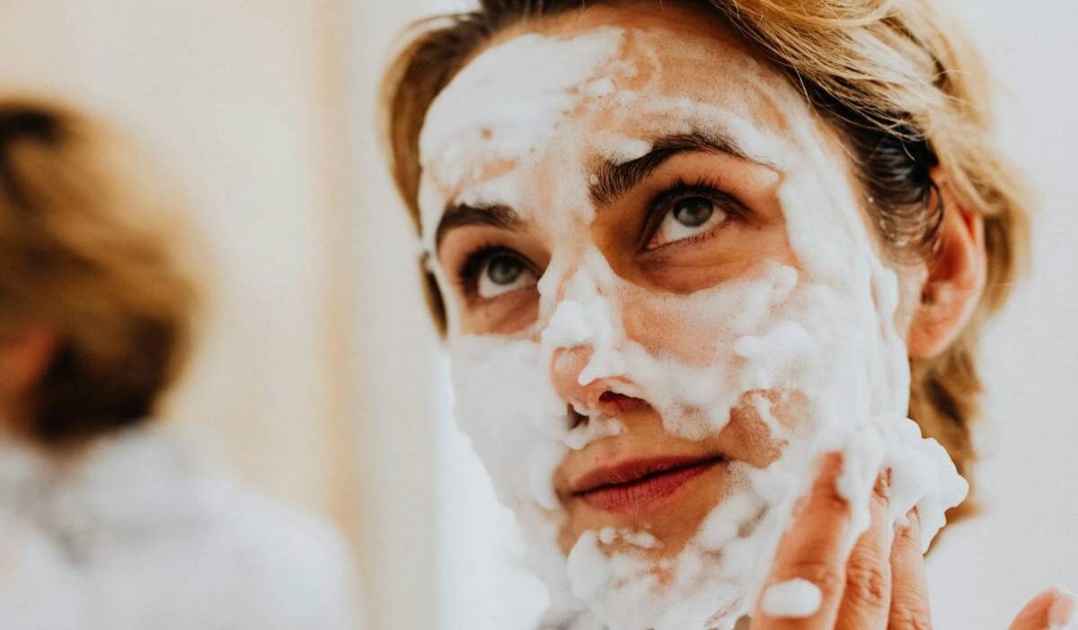 best-face-wash-for-oily-skin