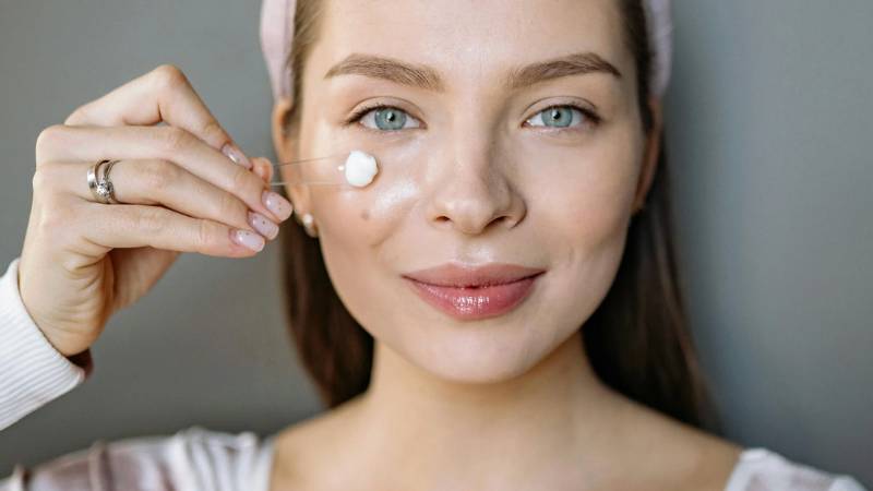 best-tinted-moisturizer-for-oily-skin