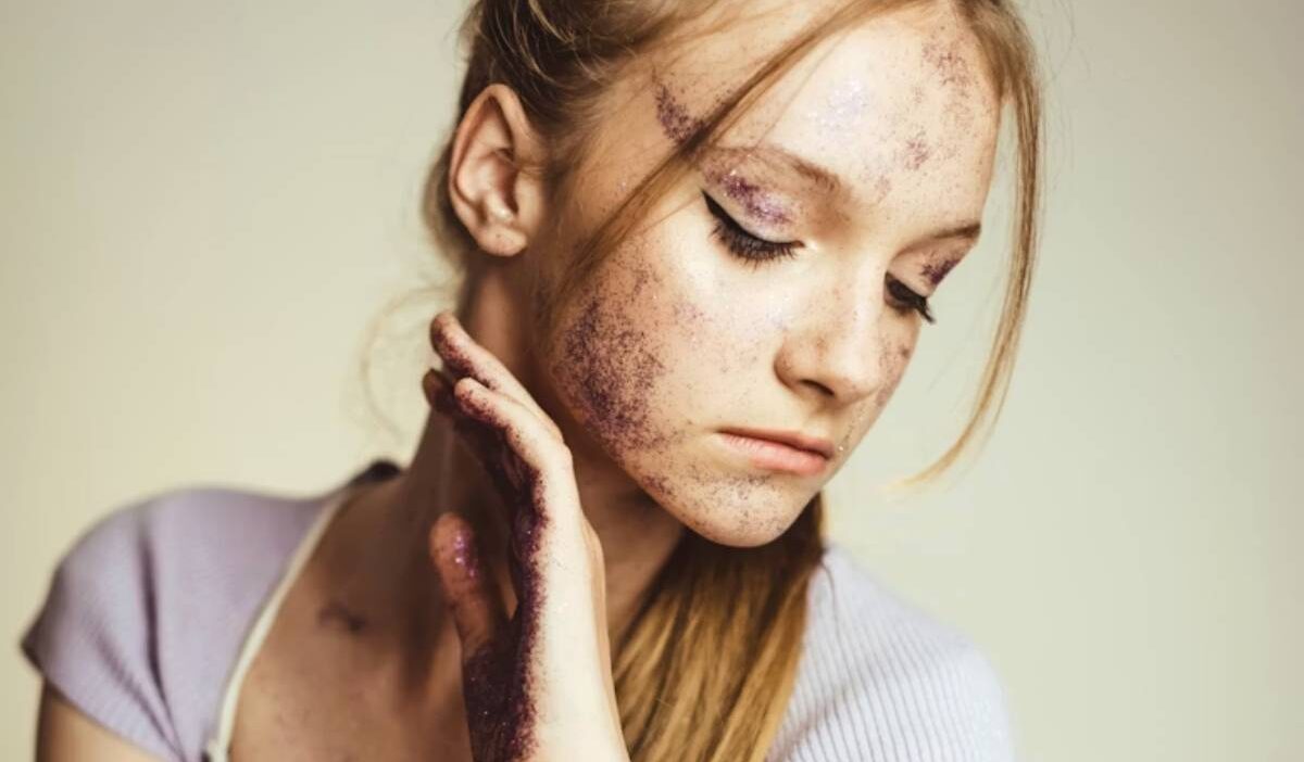 how-to-get-food-coloring-off-skin