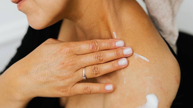 how-to-tighten-neck-skin