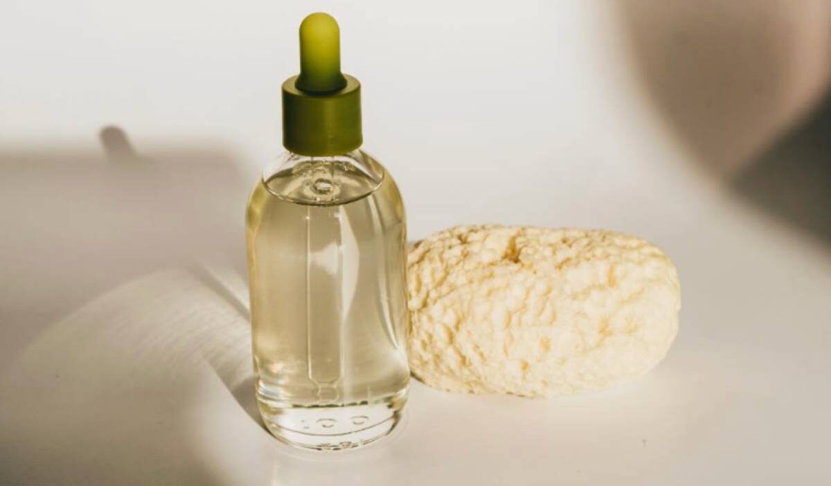 is-baby-oil-good-for-your-skin