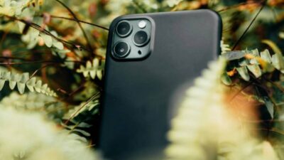 cell-phone-companies-offering-free-iphone