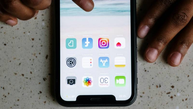 does-iphone-11-pro-have-esim