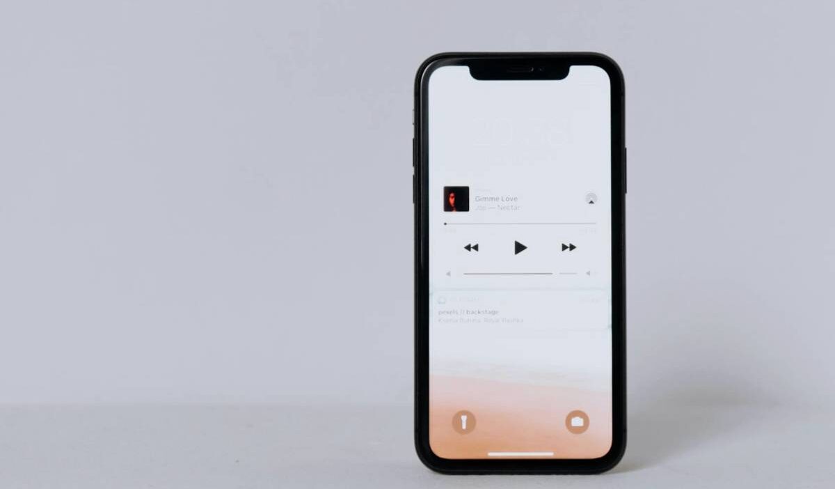 does-iphone-12-mini-have-esim
