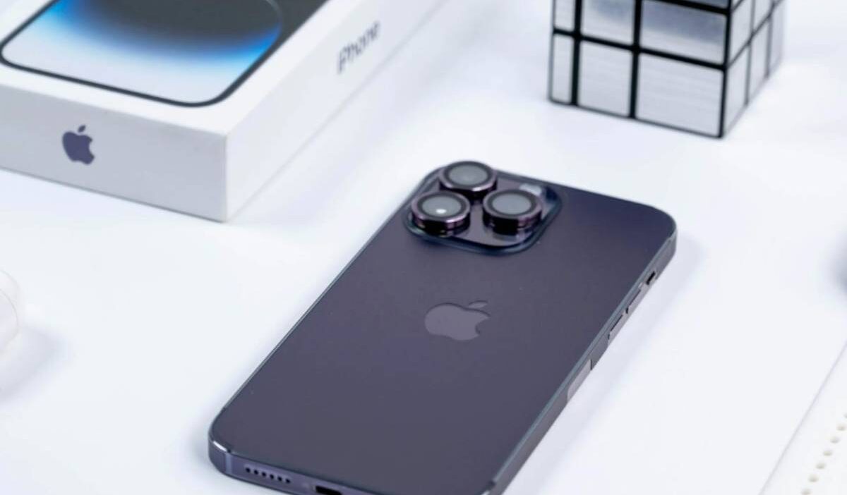 does-iphone-14-have-a-sim-card