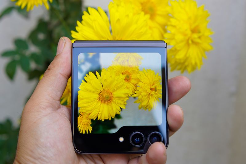 Samsung Galaxy Z Flip 4 