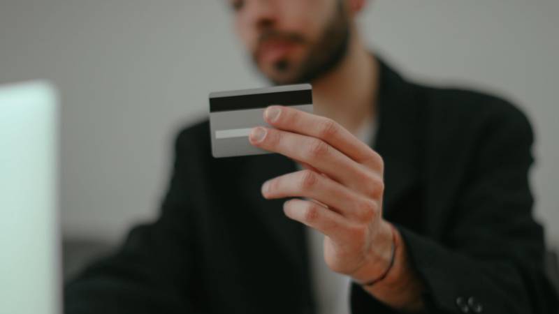 how-long-do-sim-cards-last