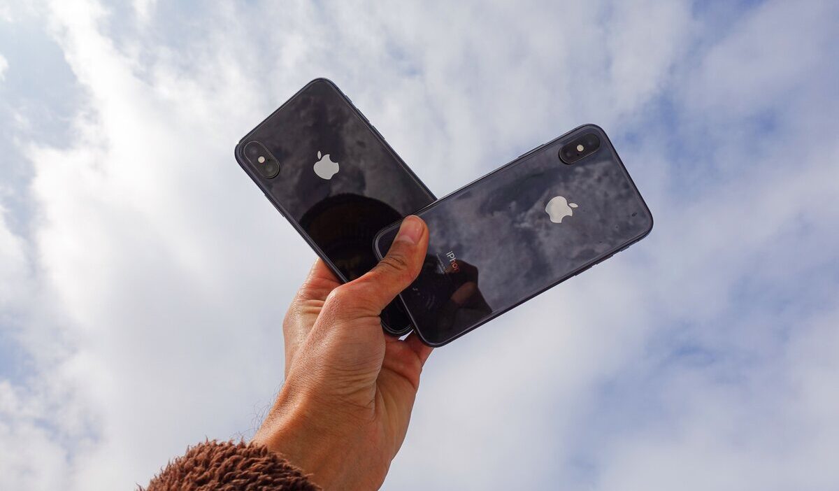 how to remove an esim from iphone