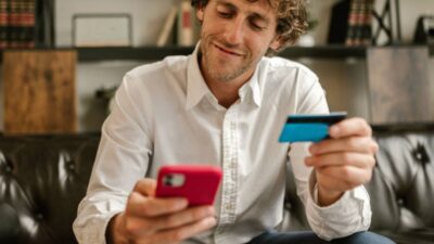 how-to-save-contacts-to-sim-card