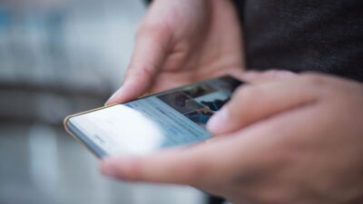 how to swap esim between phones
