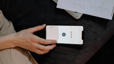 should-i-delete-esim-from-old-phone