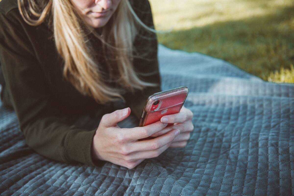 which iphones support esim