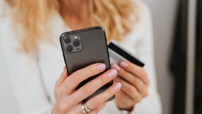 does-every-phone-have-a-sim-card