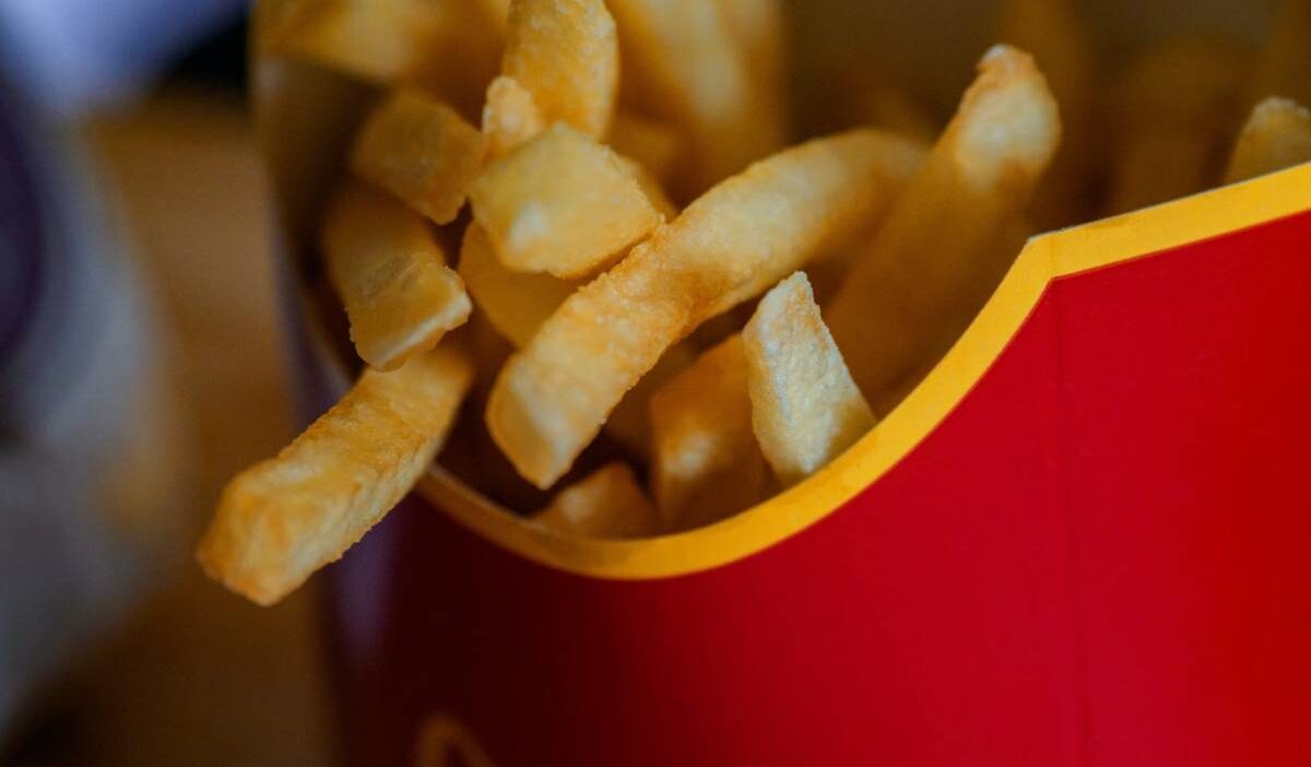 What time does McDonald's stop serving breakfast