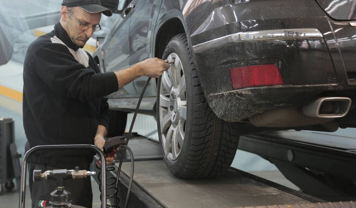 how-to-check-tire-pressure